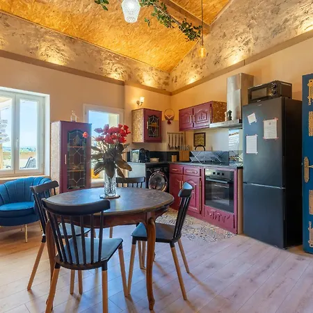 Feerique & Terrasse - Proche Pezenas Apartment
